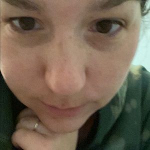 Meet your Posher, Emilee